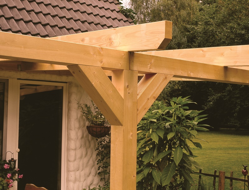 Skanholz_Terrassenueberdachung_Andria_Detail_Kopfb-nder