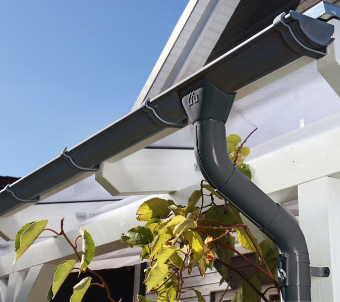 Skanholz_Metall-Regenrinne_anthrazit Skan Holz Metall-Regenrinnen-Set 541 cm Länge, anthrazit