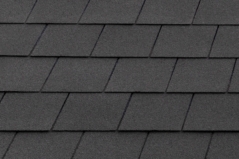 Rechteck_Schindeln_schwarz_verlegt Skan Holz Bitumen-Dachschindeln, 2 m²