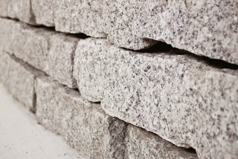 Granit Mauersteine, Körnung 10/20/40 cm, grau